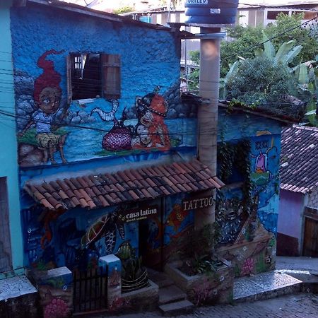 Hostel Casa Latina 렝소이스 외부 사진
