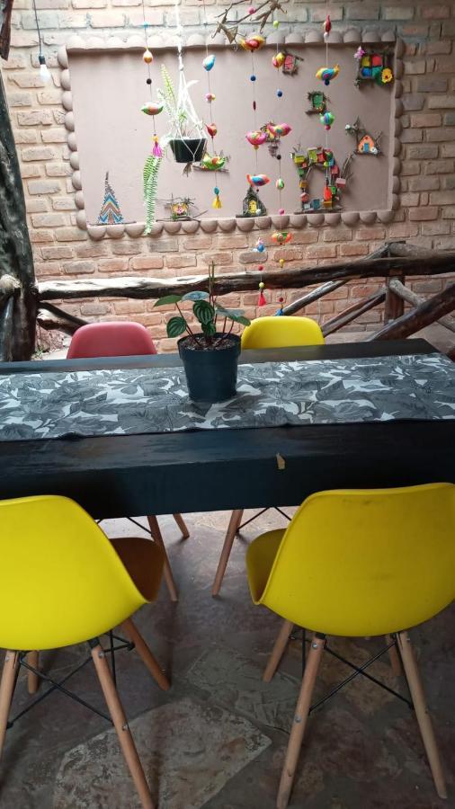 Hostel Casa Latina 렝소이스 외부 사진
