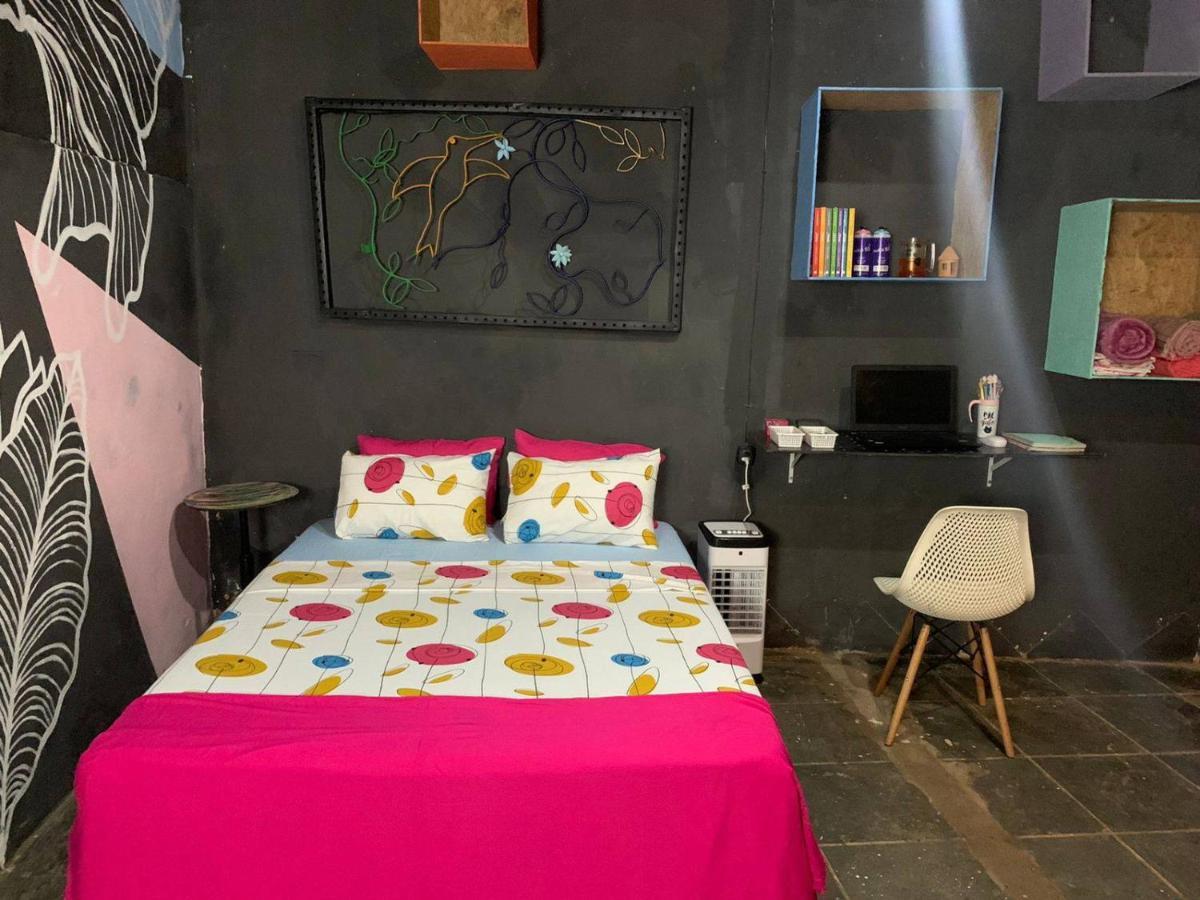 Hostel Casa Latina 렝소이스 외부 사진