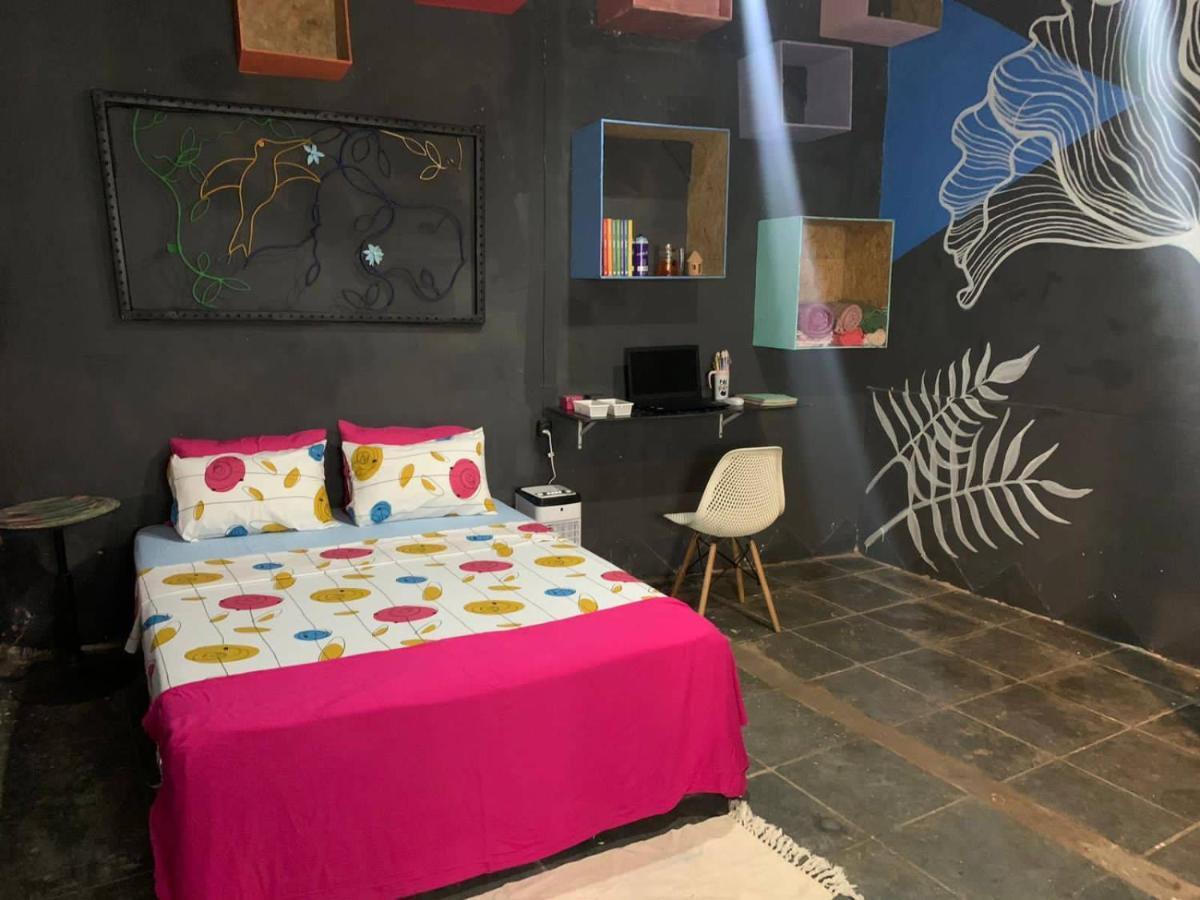 Hostel Casa Latina 렝소이스 외부 사진