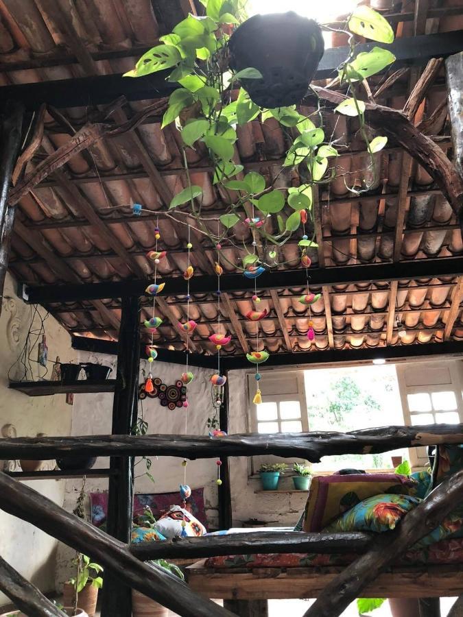 Hostel Casa Latina 렝소이스 외부 사진